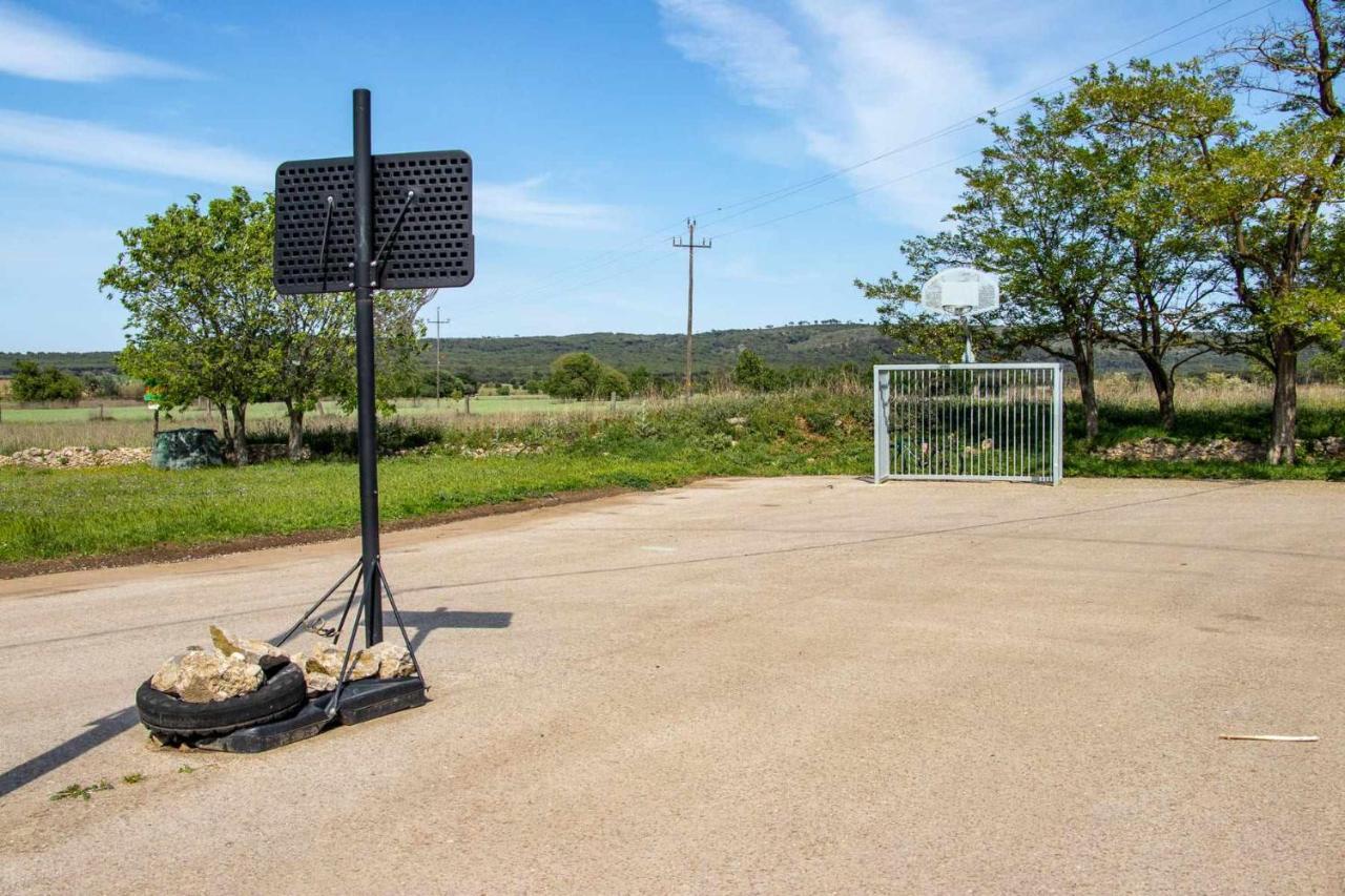 Ocells De Montgri Apartamento Rural En El Emporda Sobrestany Dış mekan fotoğraf